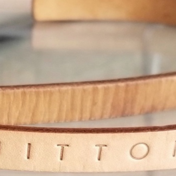 Louis Vuitton Vintage Leather Thin Waist Belt. Size S